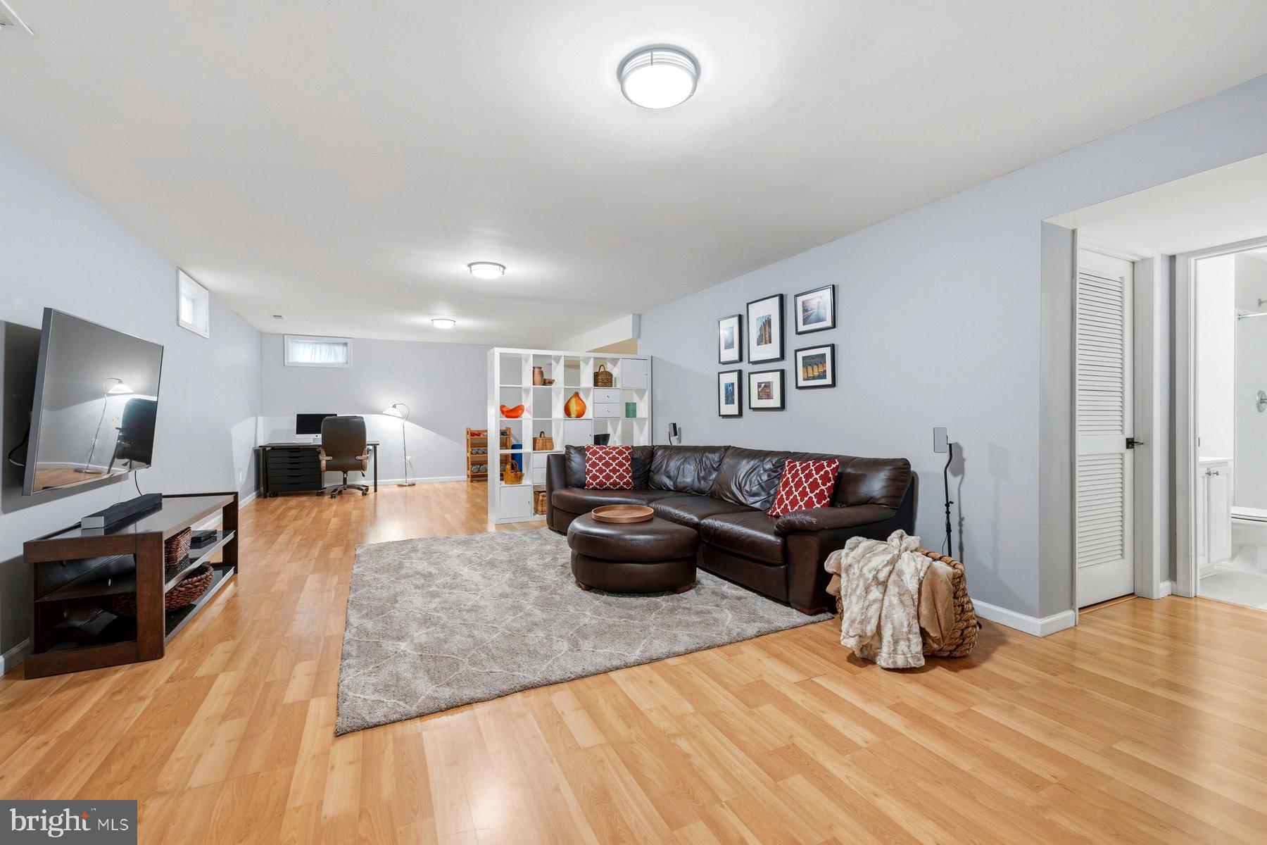 LORTON TOWN CENTER - Residential