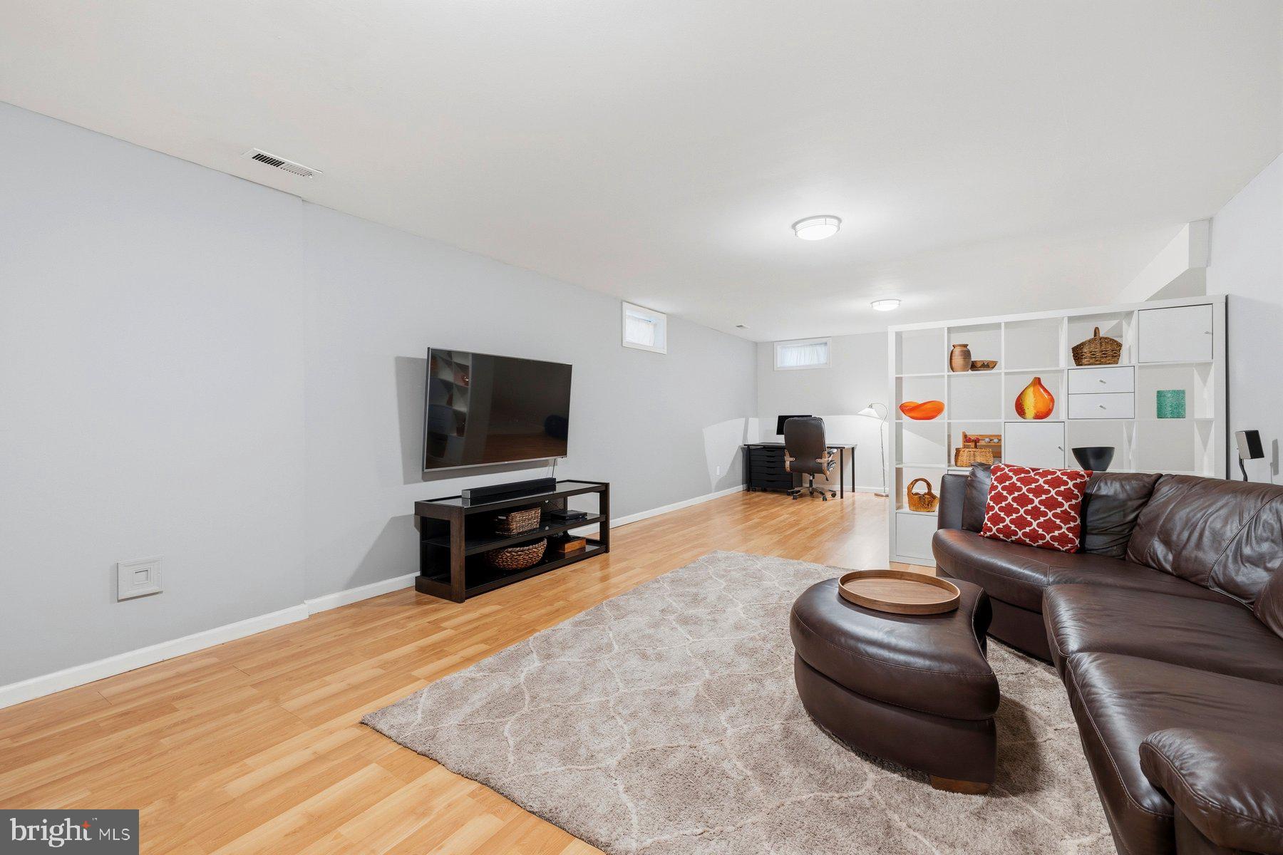 LORTON TOWN CENTER - Residential