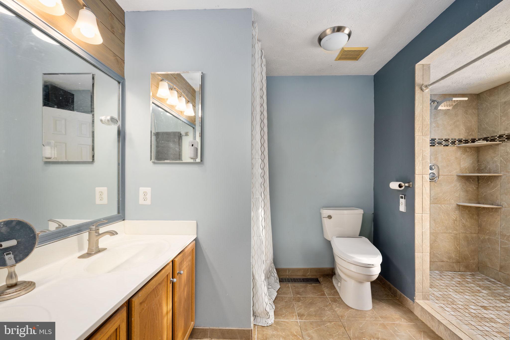 HARTWOOD MEADOWS - Residential