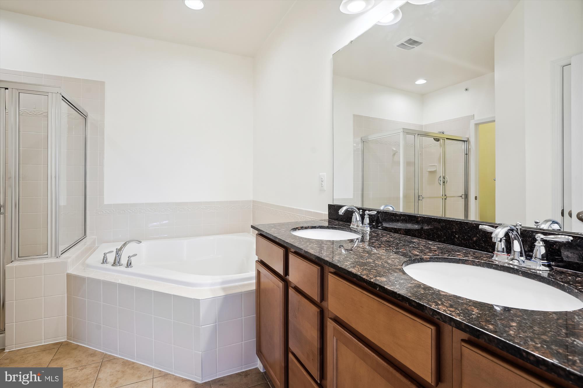 MORLEY CORNER - Residential Lease