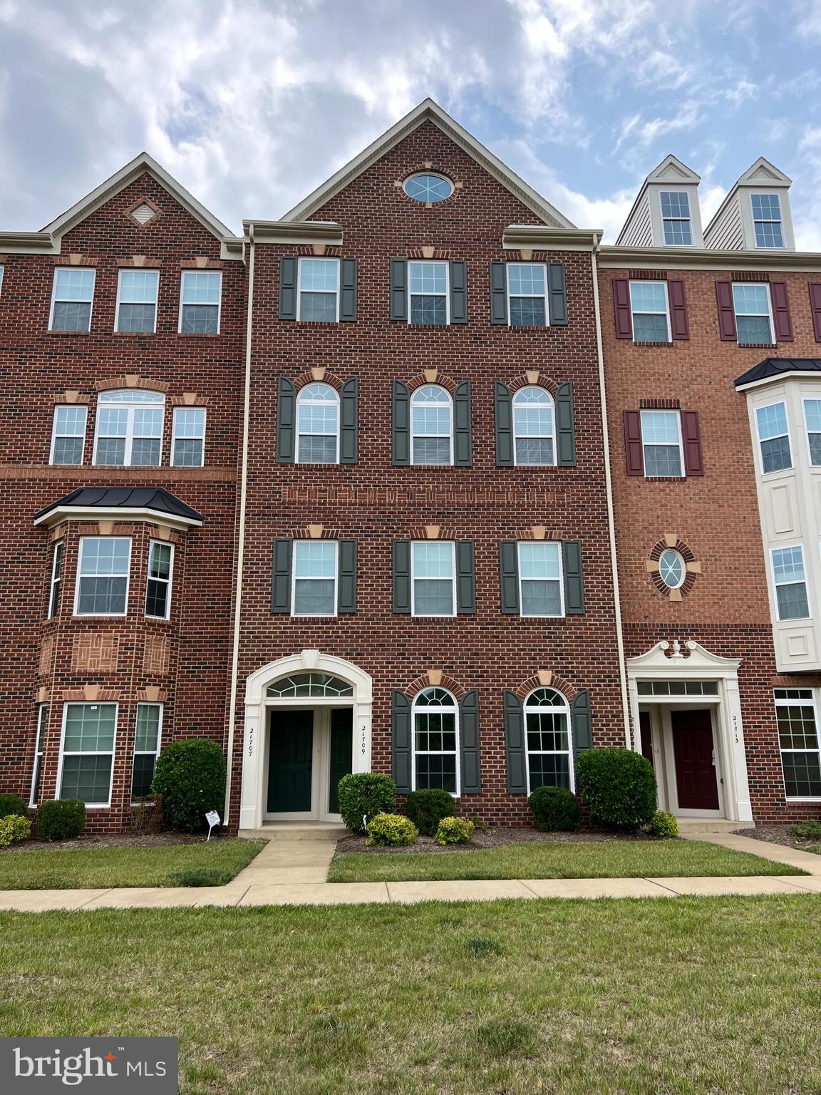 MORLEY CORNER - Residential Lease