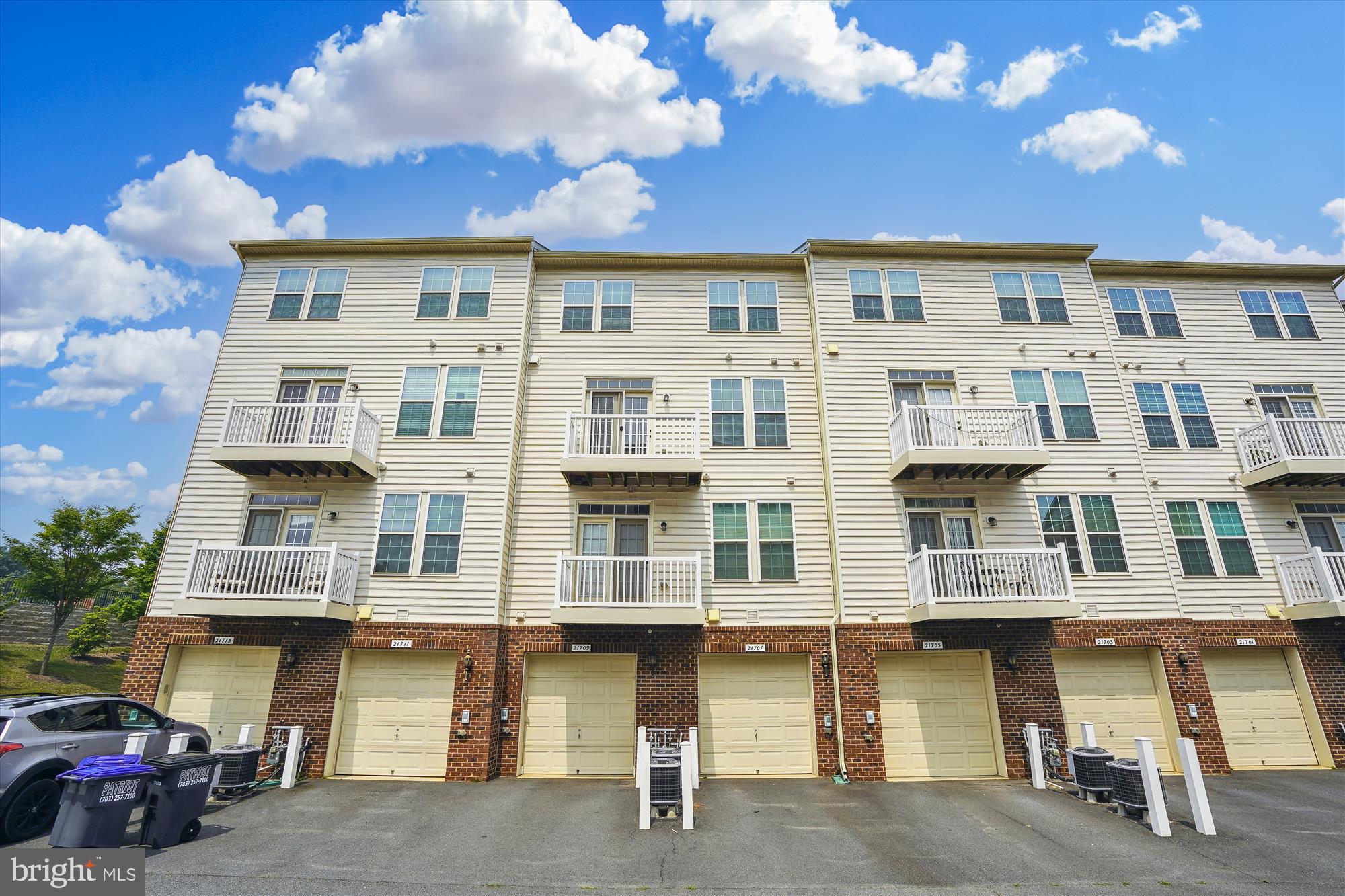 MORLEY CORNER - Residential Lease