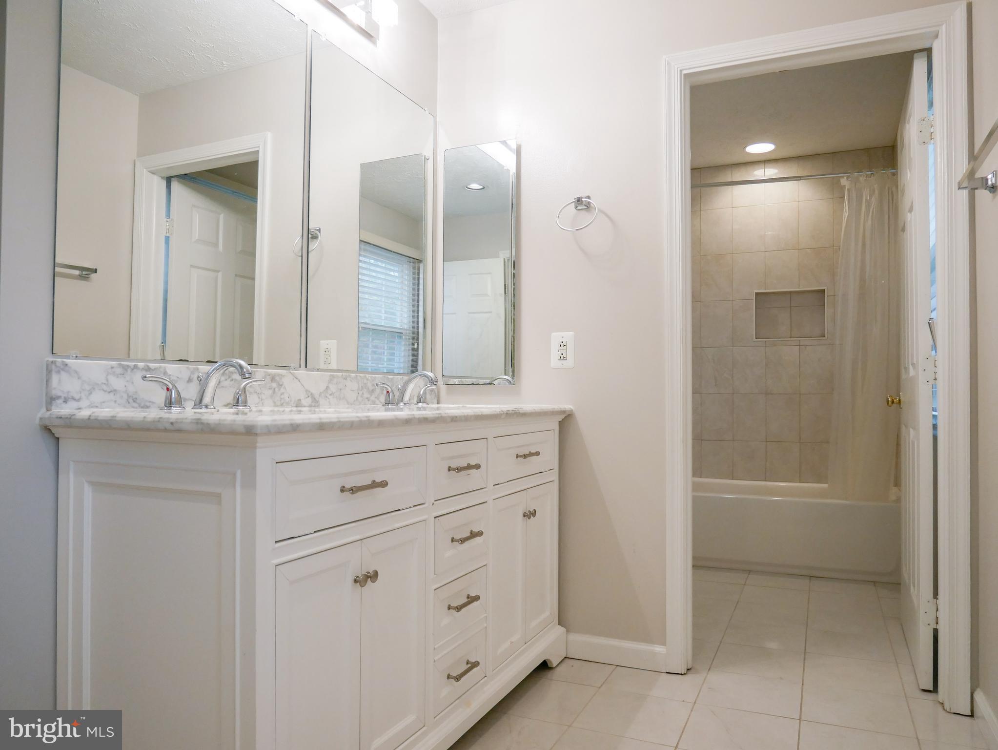 FREDERICKTOWNE VILLAGE - Residential