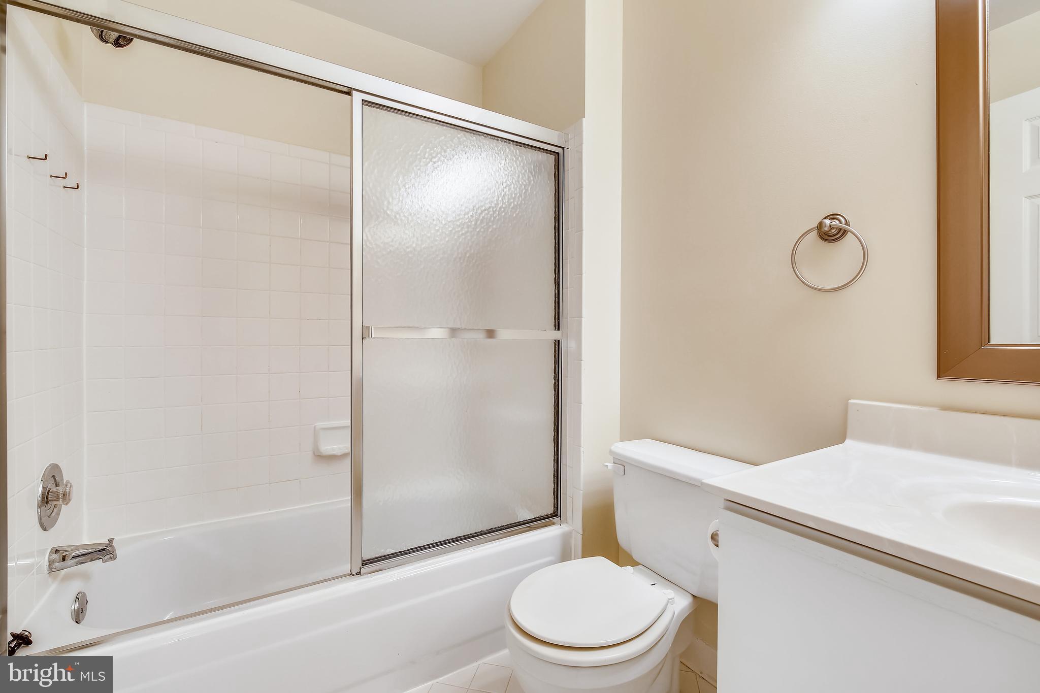 VILL AT MANCHESTER FARMS - Residential