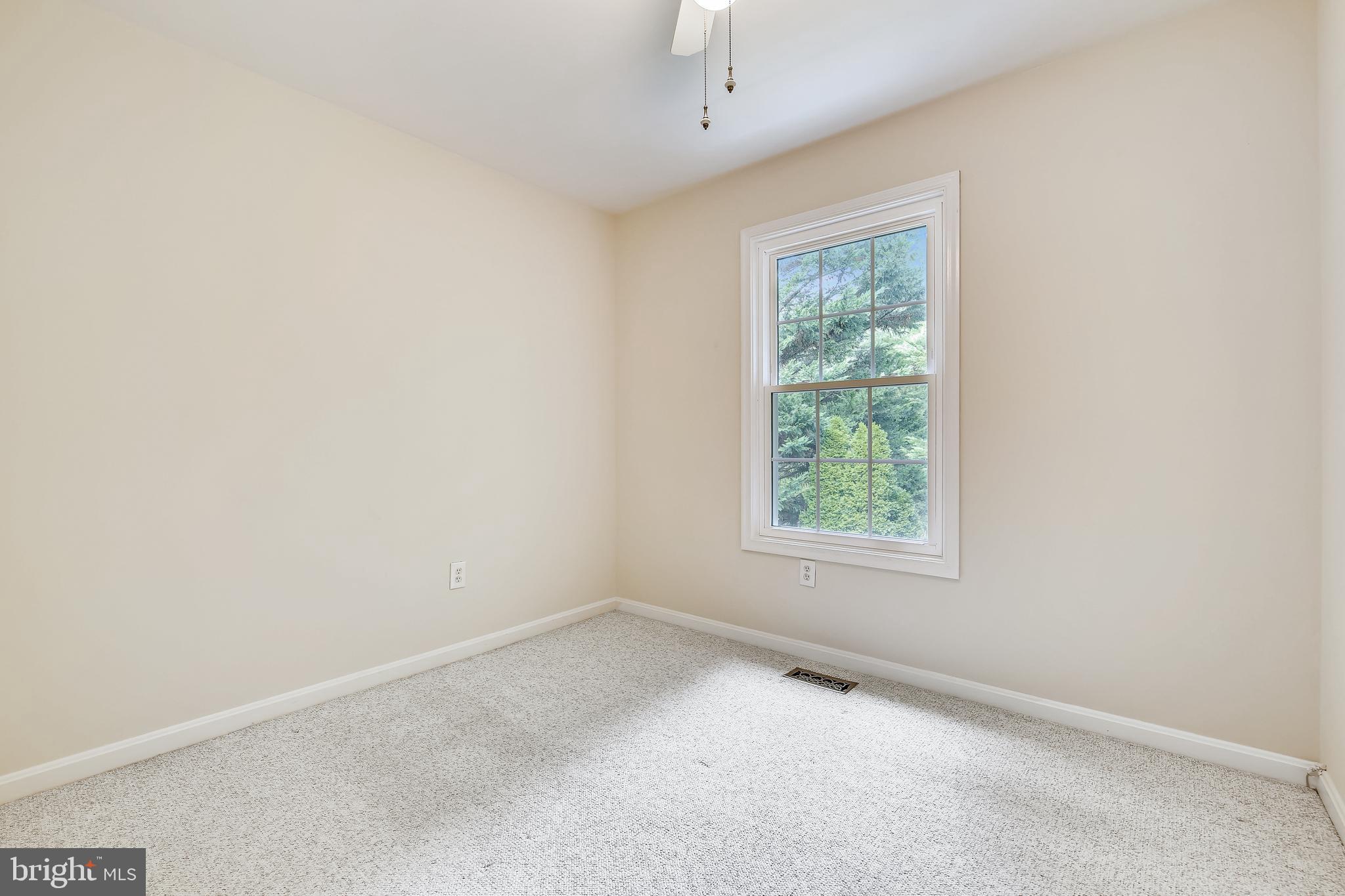 VILL AT MANCHESTER FARMS - Residential