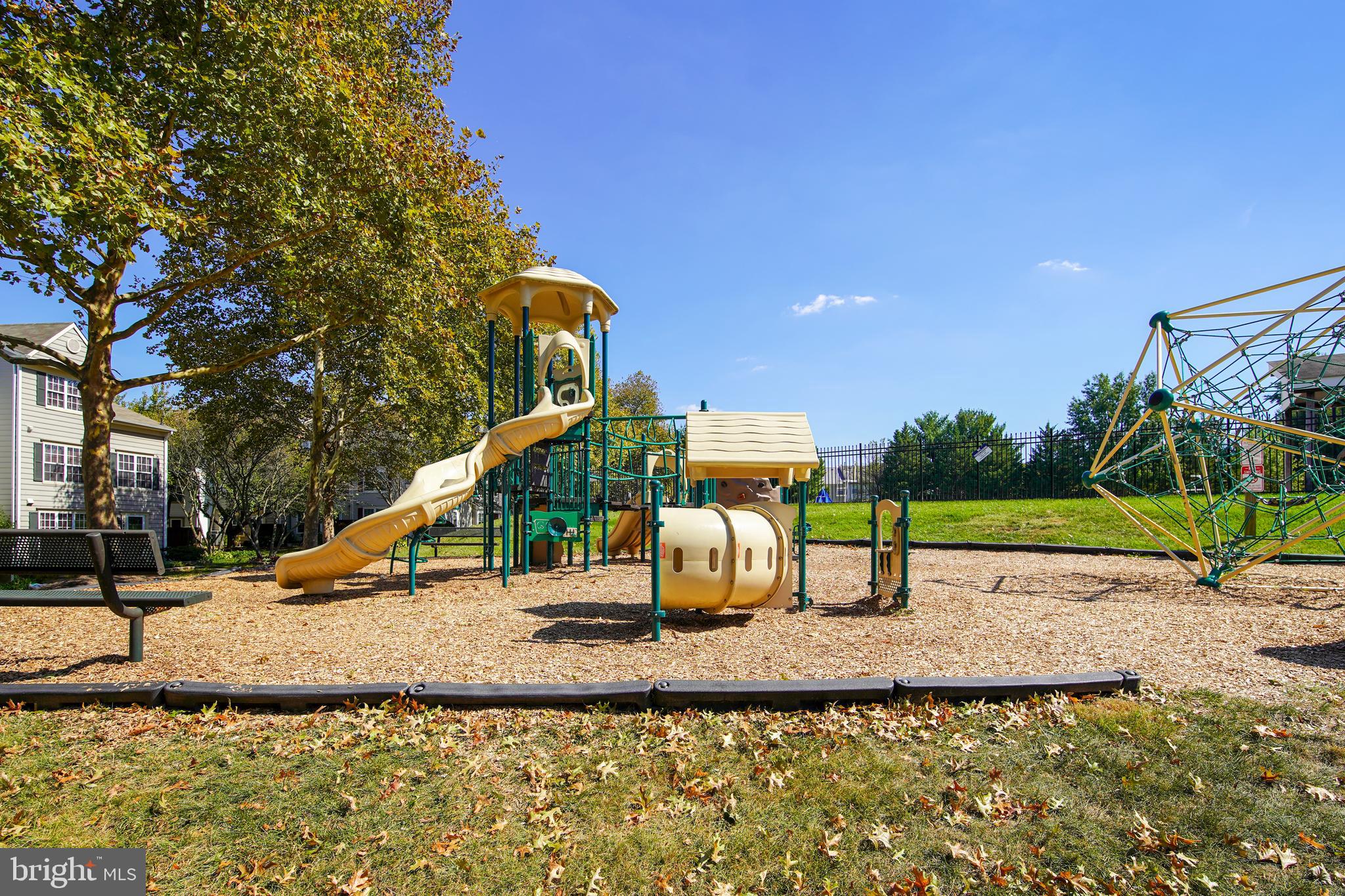 VILL AT MANCHESTER FARMS - Residential