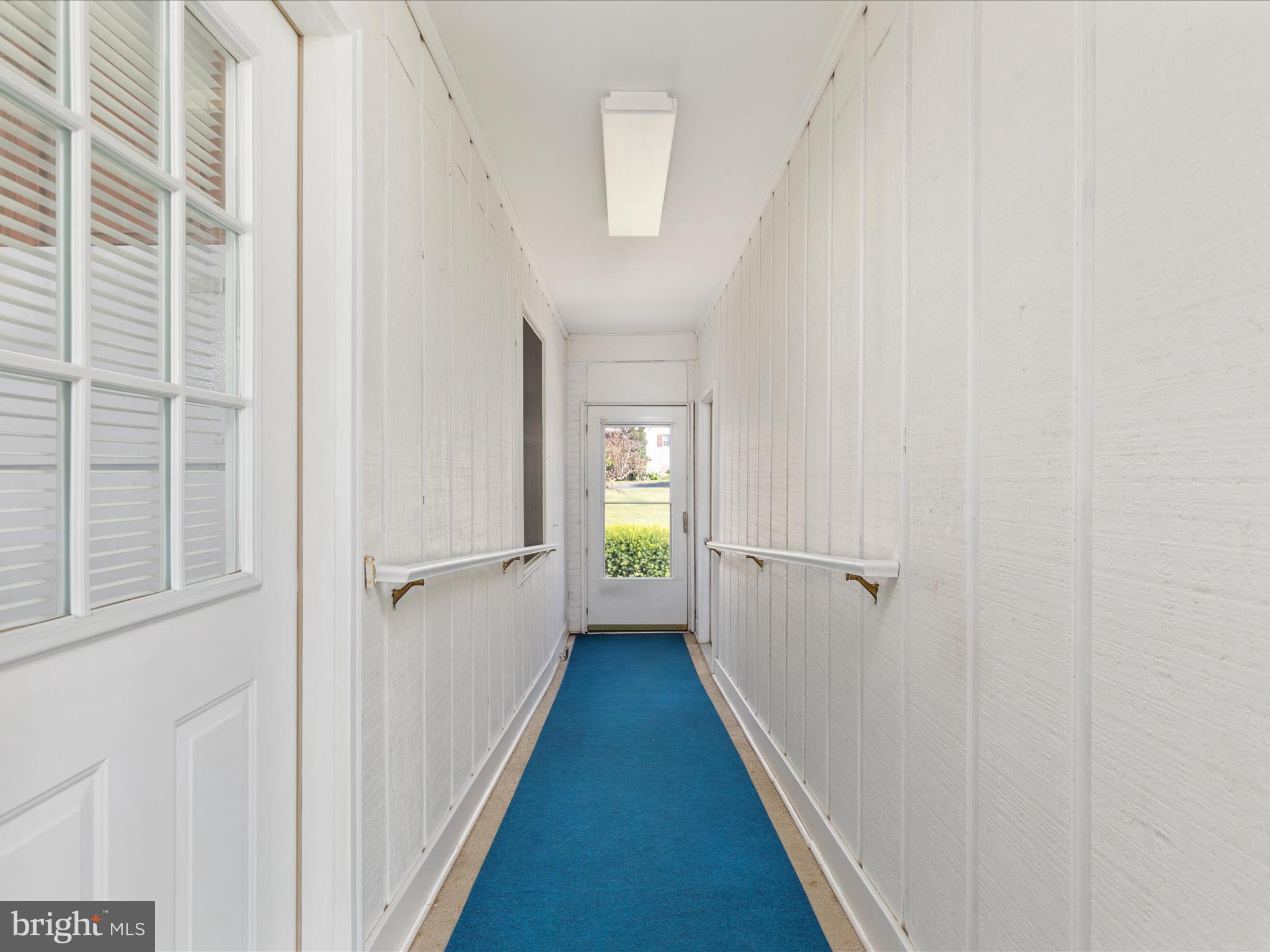 SIGNAL KNOLLS - Residential Lease