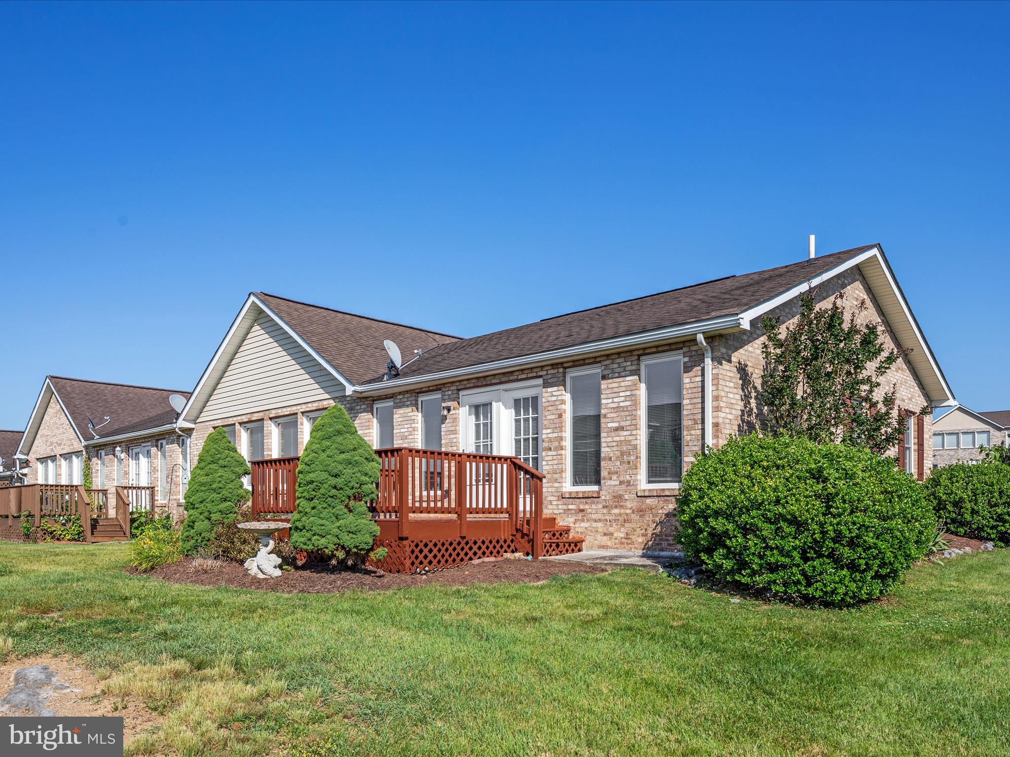 SIGNAL KNOLLS - Residential Lease