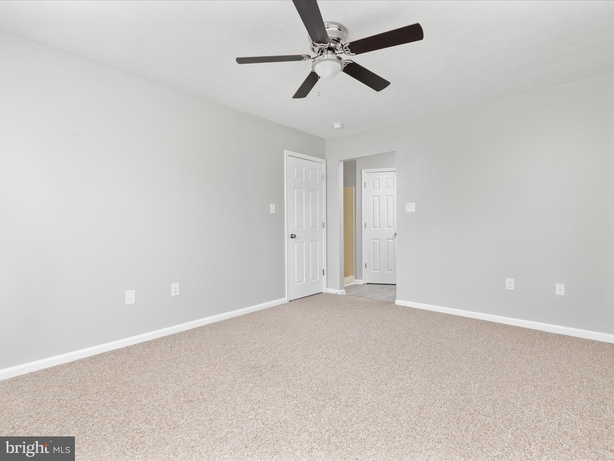 SIGNAL KNOLLS - Residential Lease