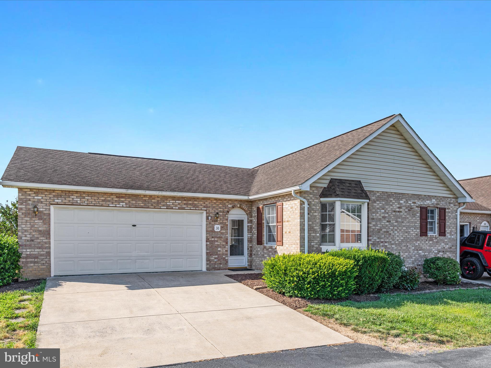 SIGNAL KNOLLS - Residential Lease