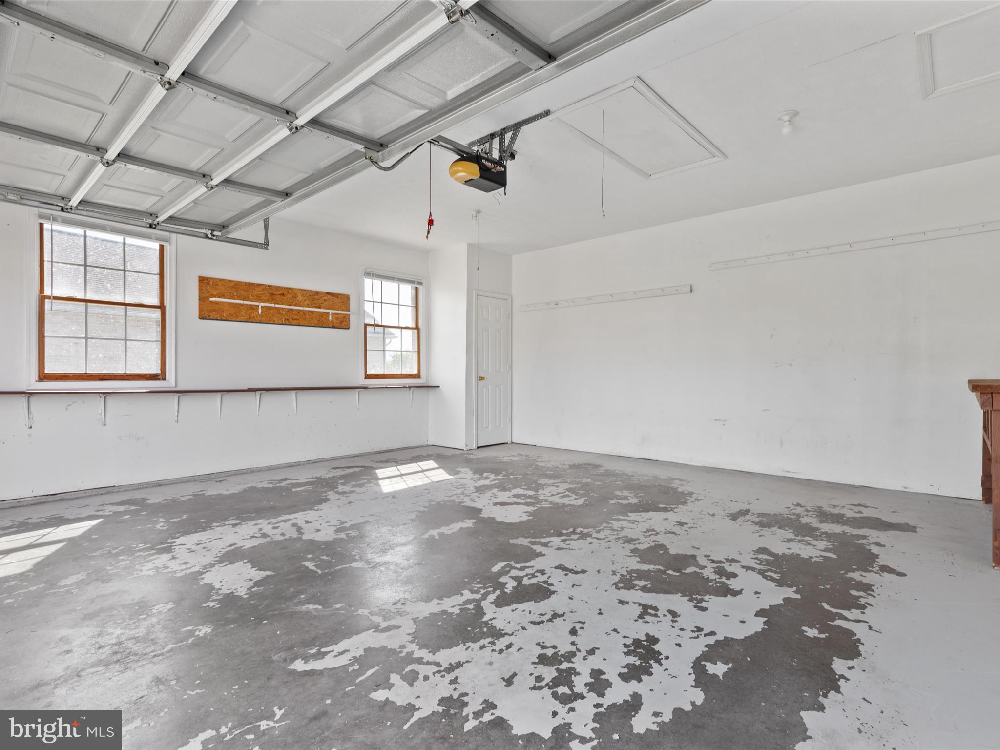 SIGNAL KNOLLS - Residential Lease