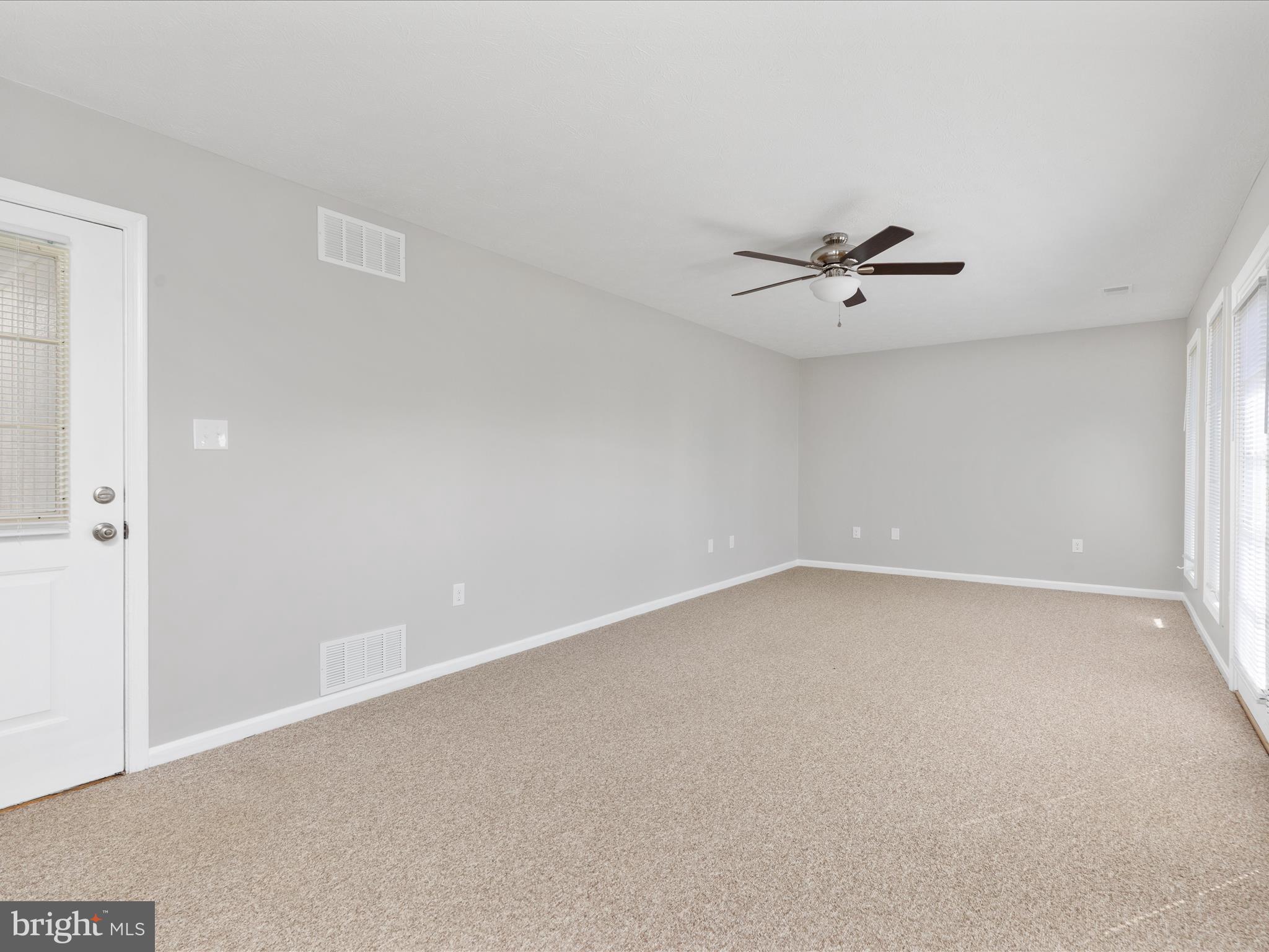 SIGNAL KNOLLS - Residential Lease