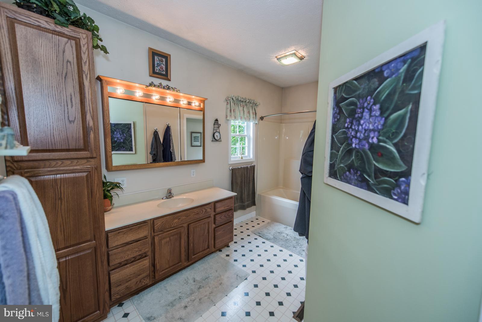 PINE RIDGE - Residential