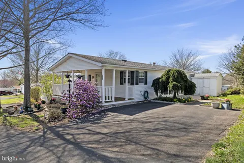 442 Manor House Lane, Souderton, PA MLS: PAMC2174504