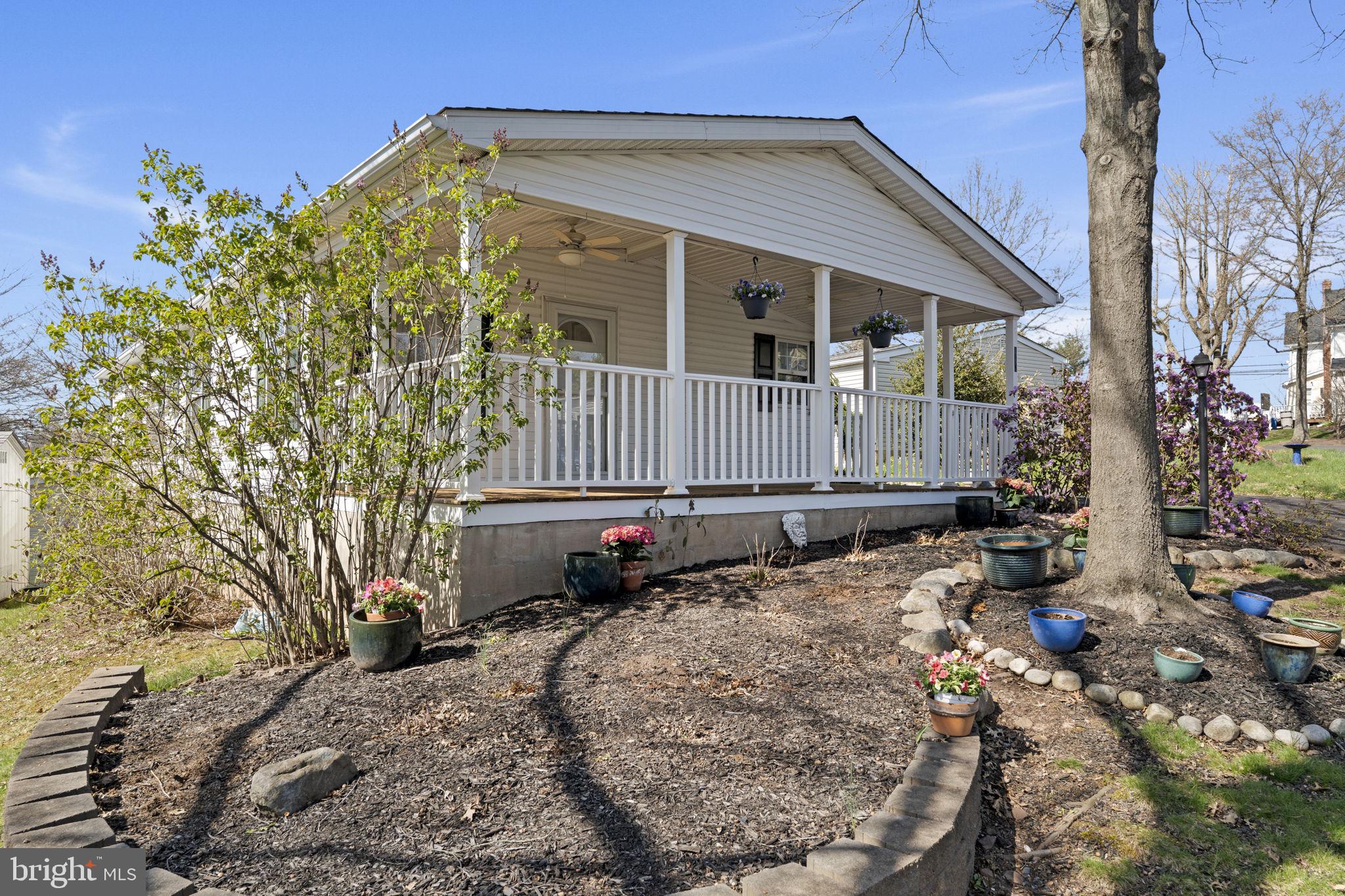 HIDDEN SPRINGS - Residential