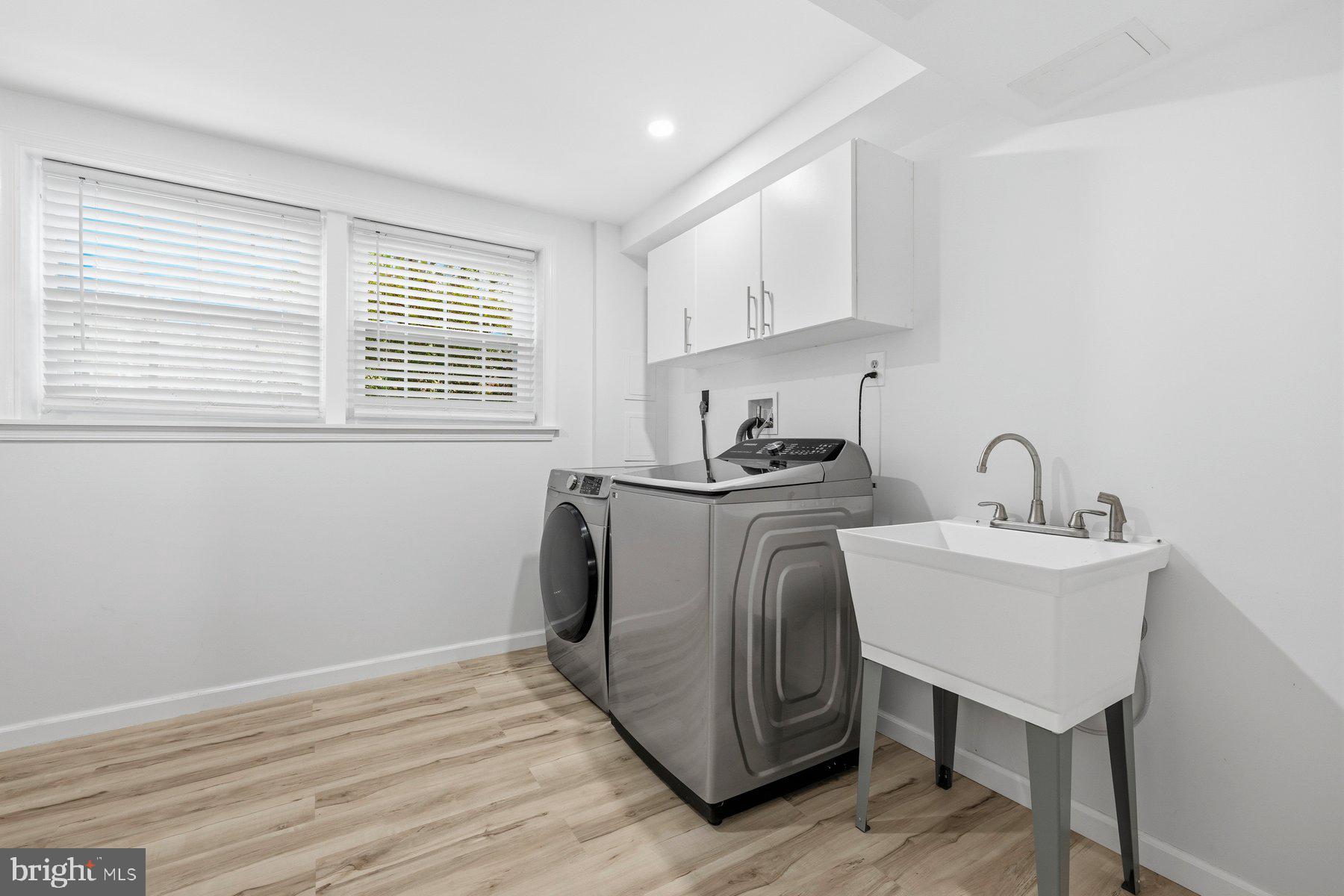 VAN DORN VILLAGE - Residential