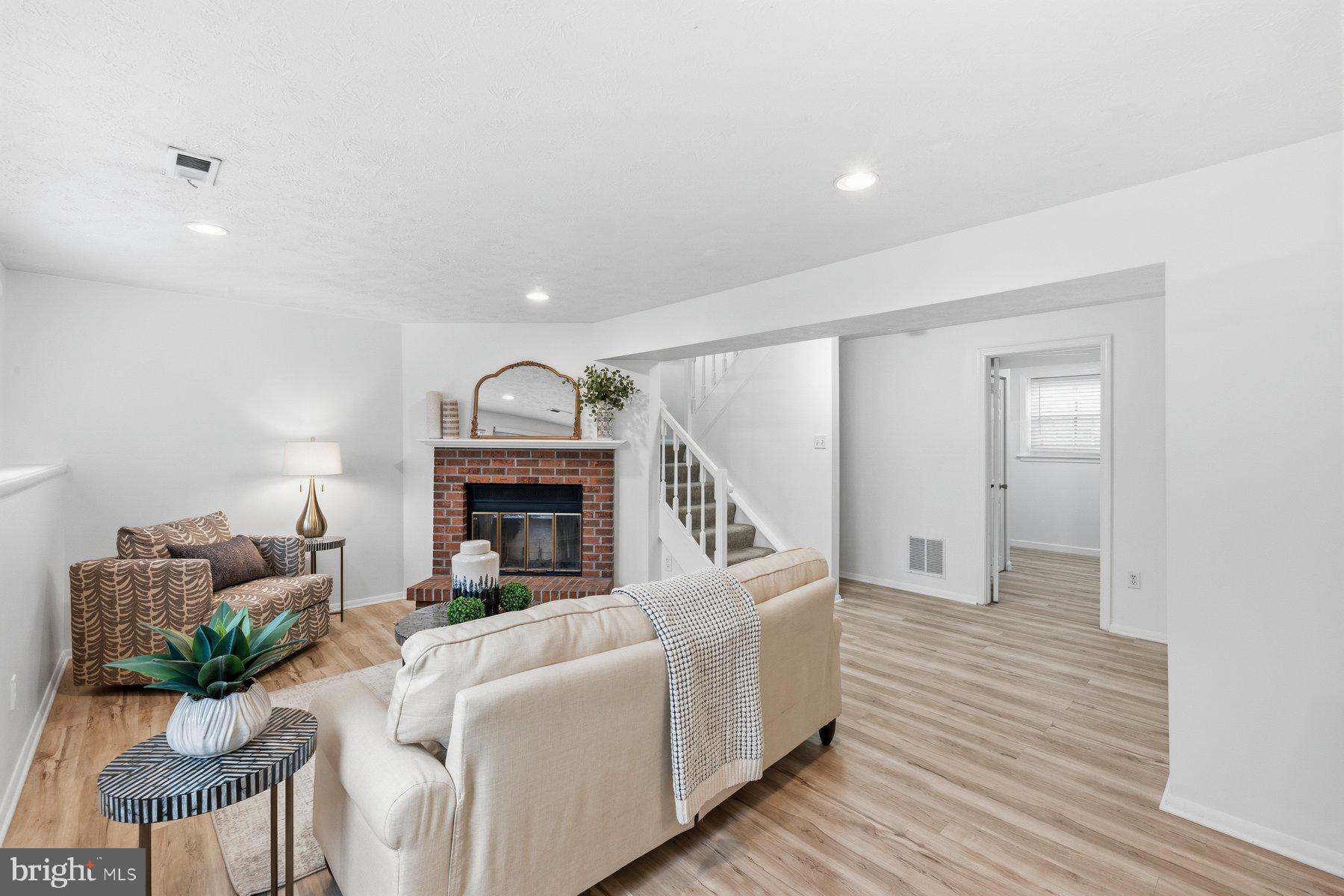 VAN DORN VILLAGE - Residential