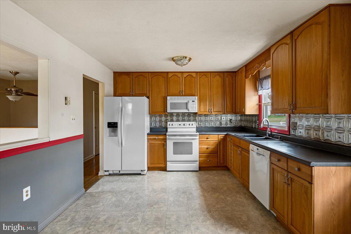 RIDGEFIELD - Residential