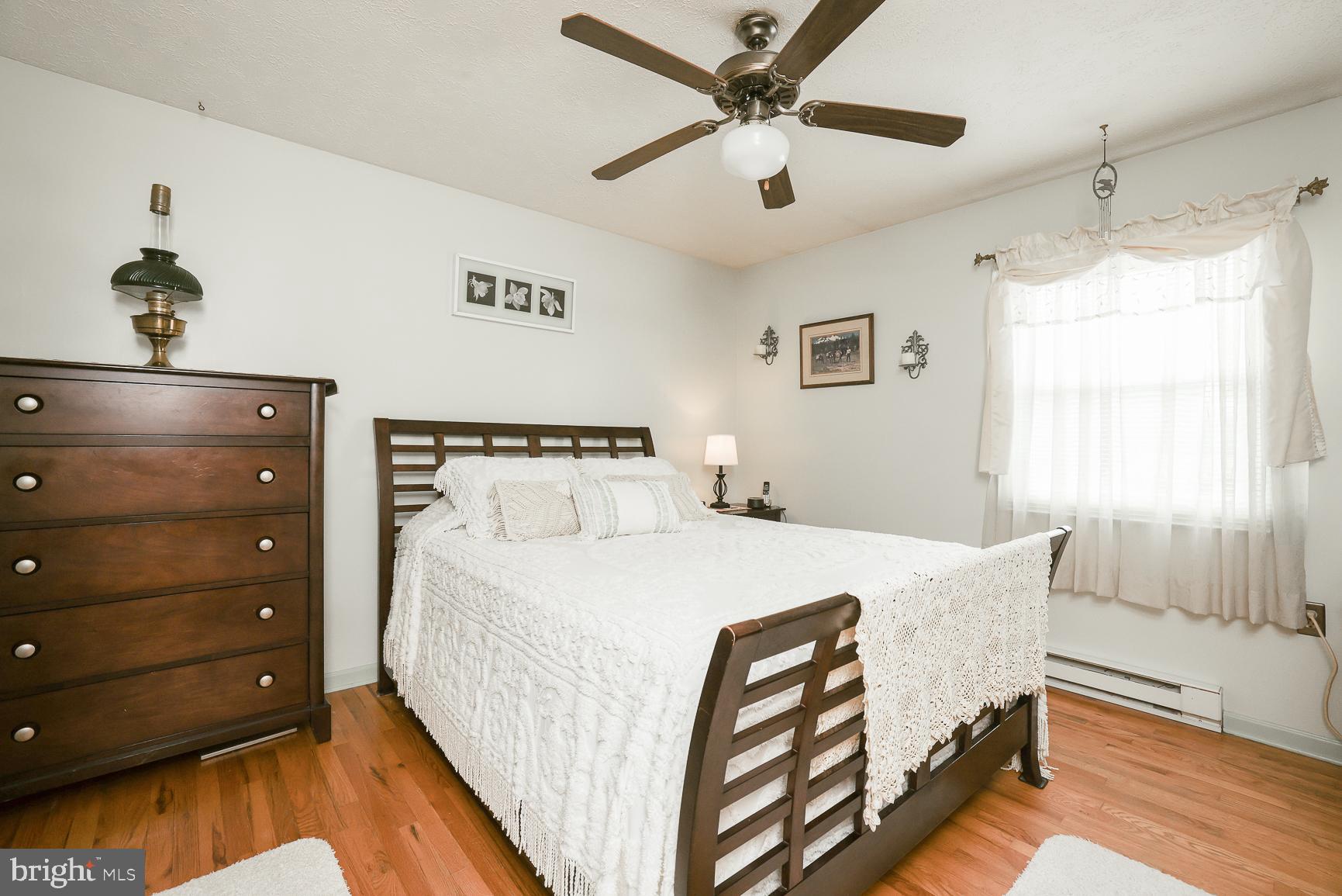 RIDGEFIELD - Residential