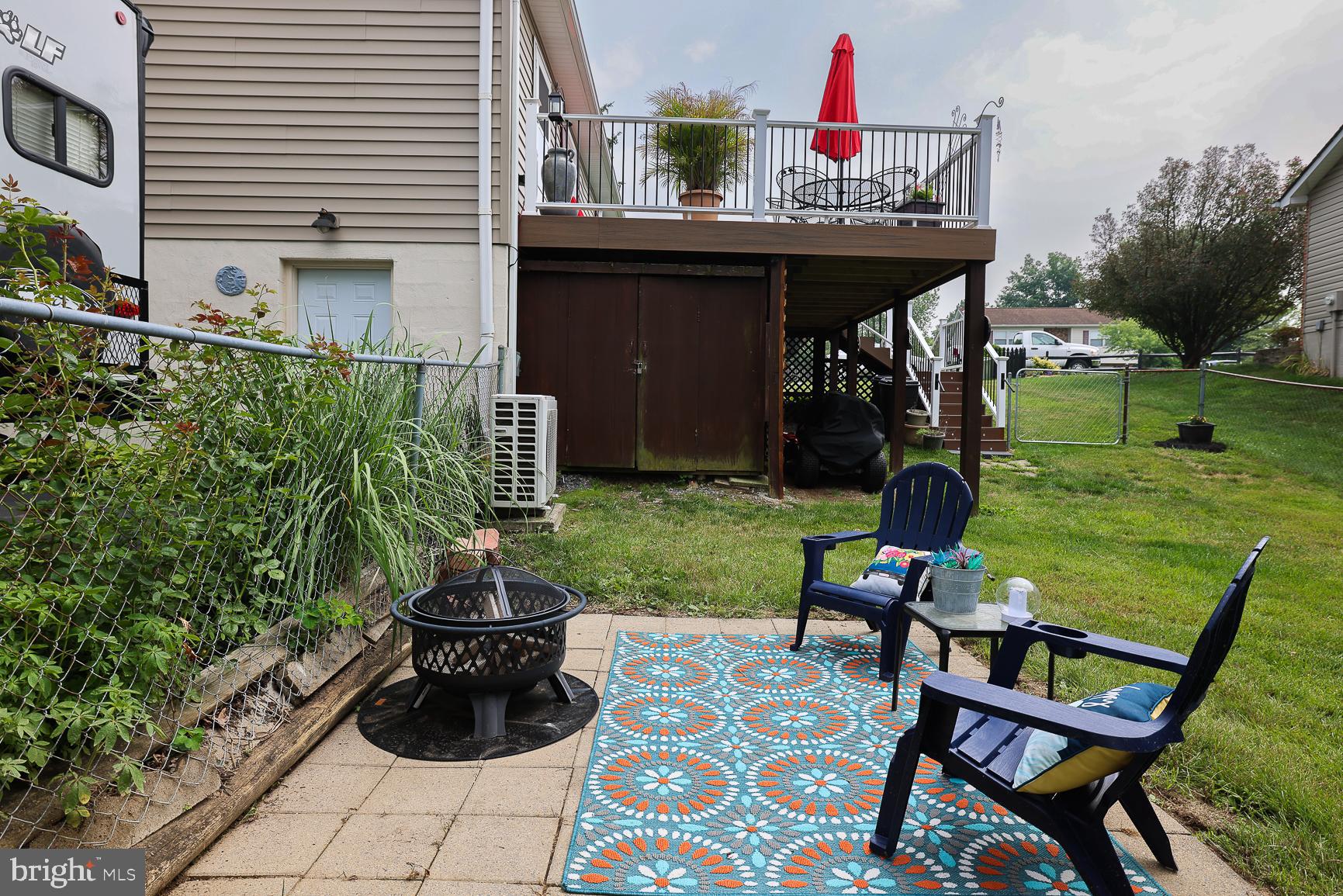 RIDGEFIELD - Residential