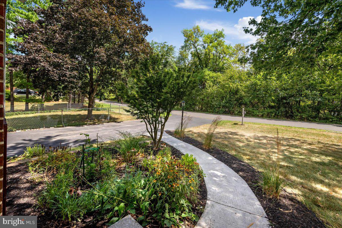 RIDGEFIELD - Residential