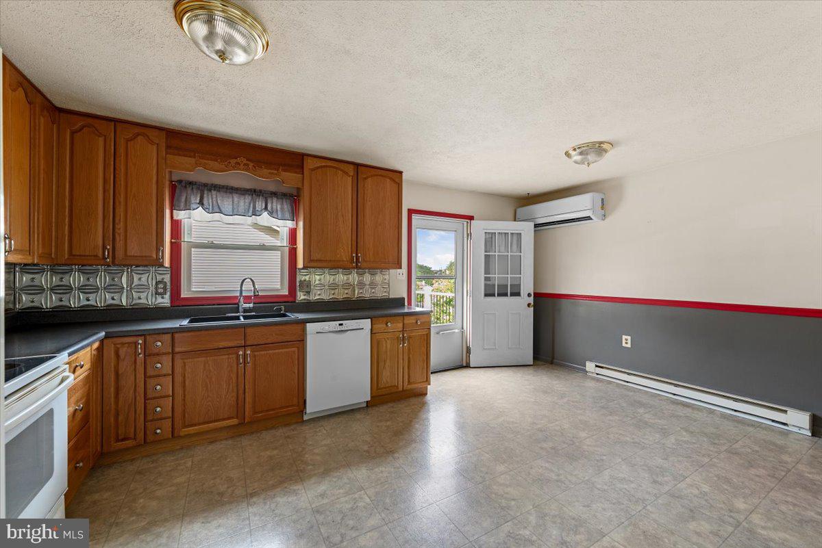 RIDGEFIELD - Residential