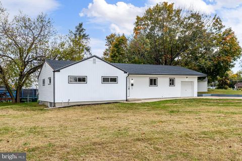 745 HOLLY LANE WESTAMPTON NJ 08060