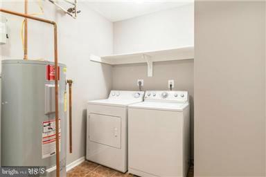 JEFFERSON MEWS - Residential Lease