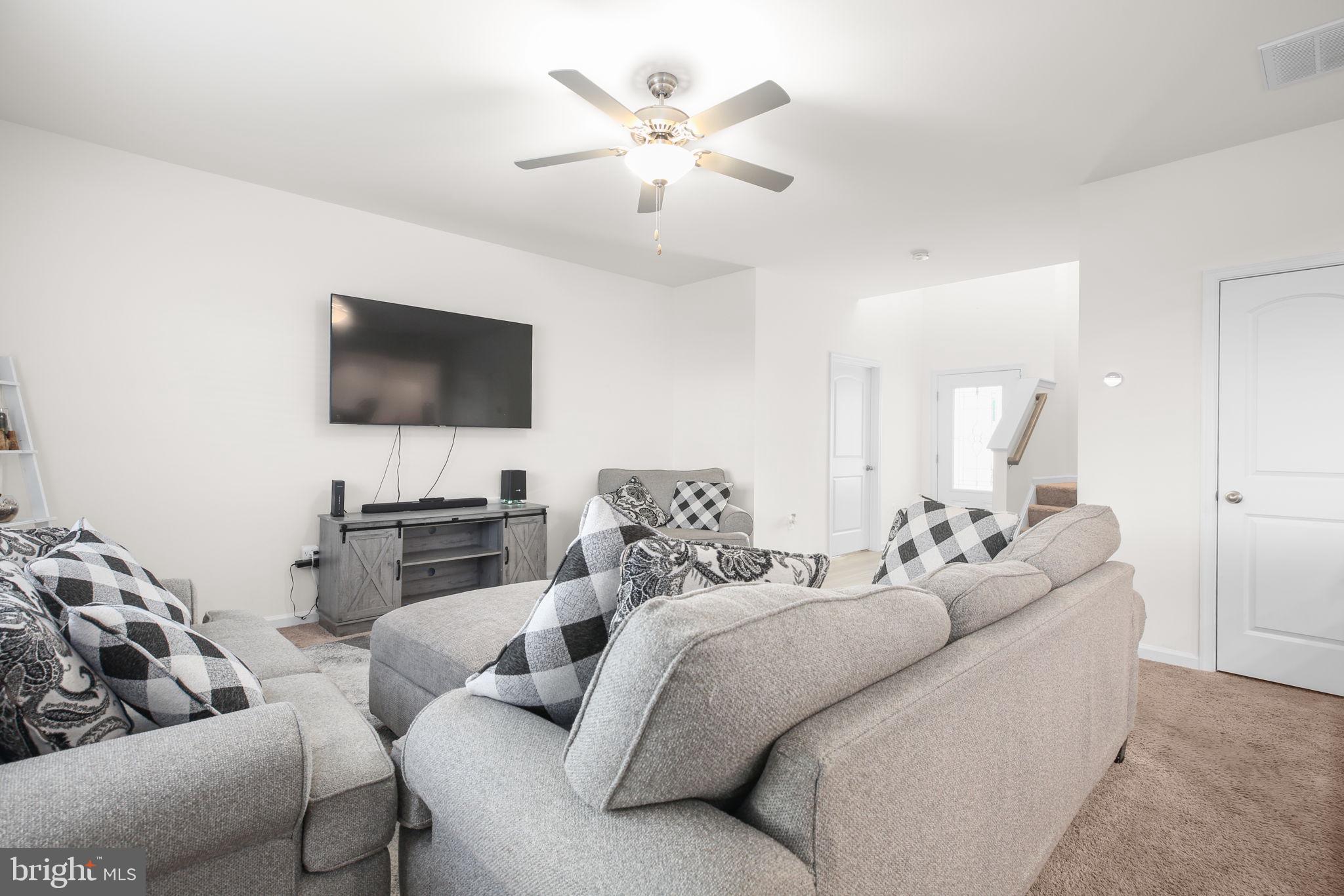 17033 ROLLINS ROAD