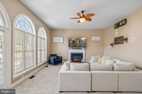 4016 Sapling Way, Triangle, VA MLS: VAPW2089566