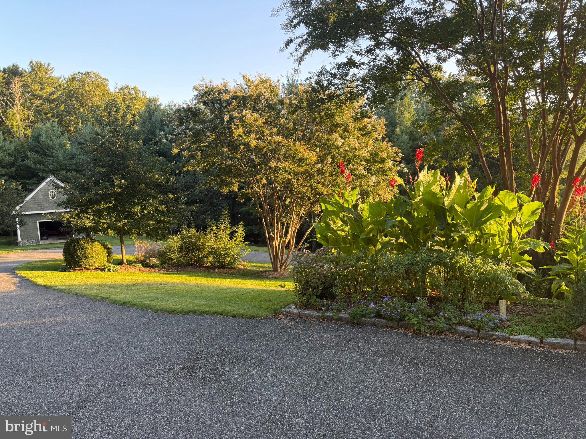 2 BRIDLEBROOK LANE