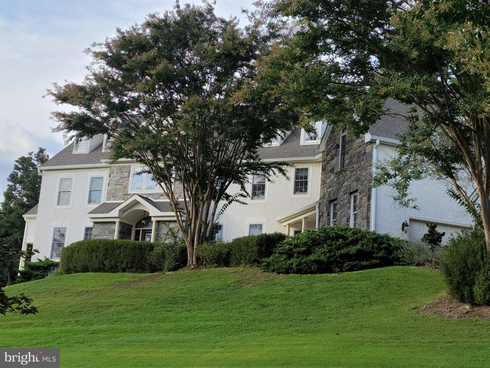 2 BRIDLEBROOK LANE