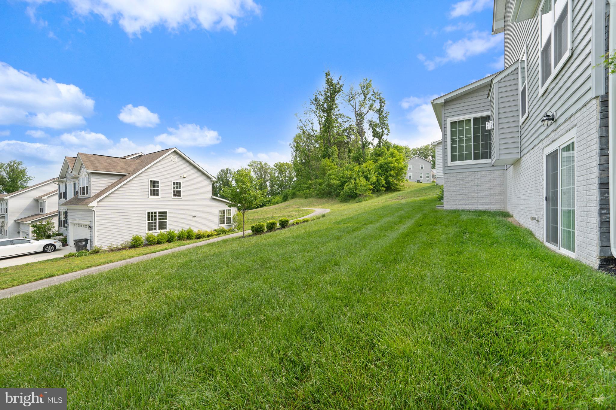 WINDSOR MANOR - Residential