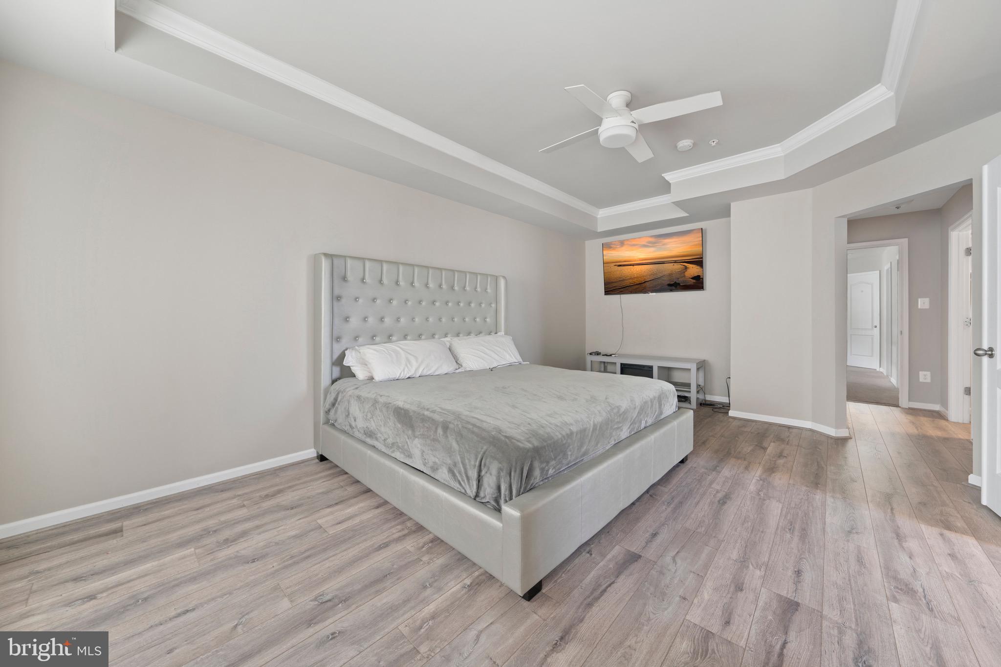 WINDSOR MANOR - Residential