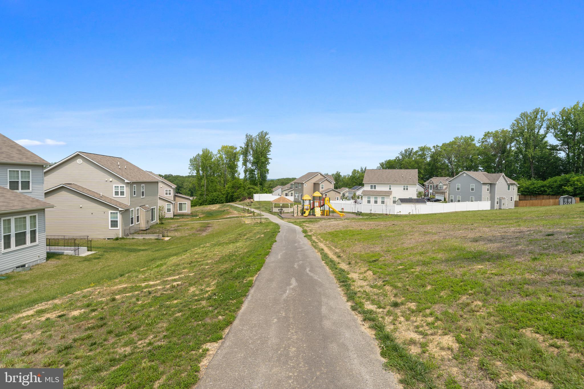 WINDSOR MANOR - Residential