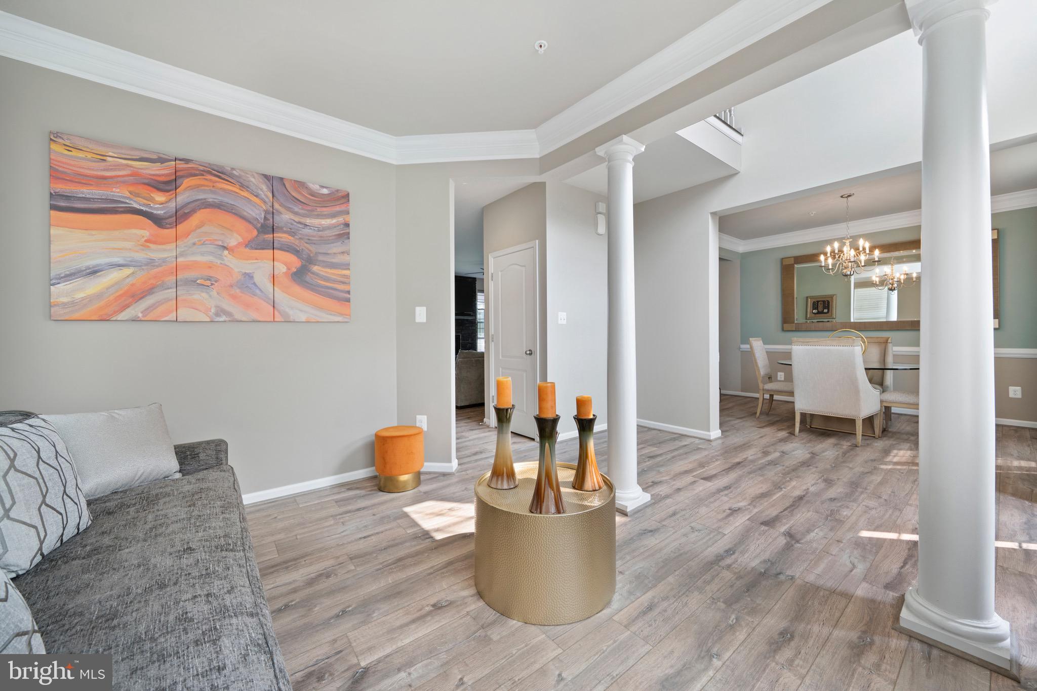 WINDSOR MANOR - Residential