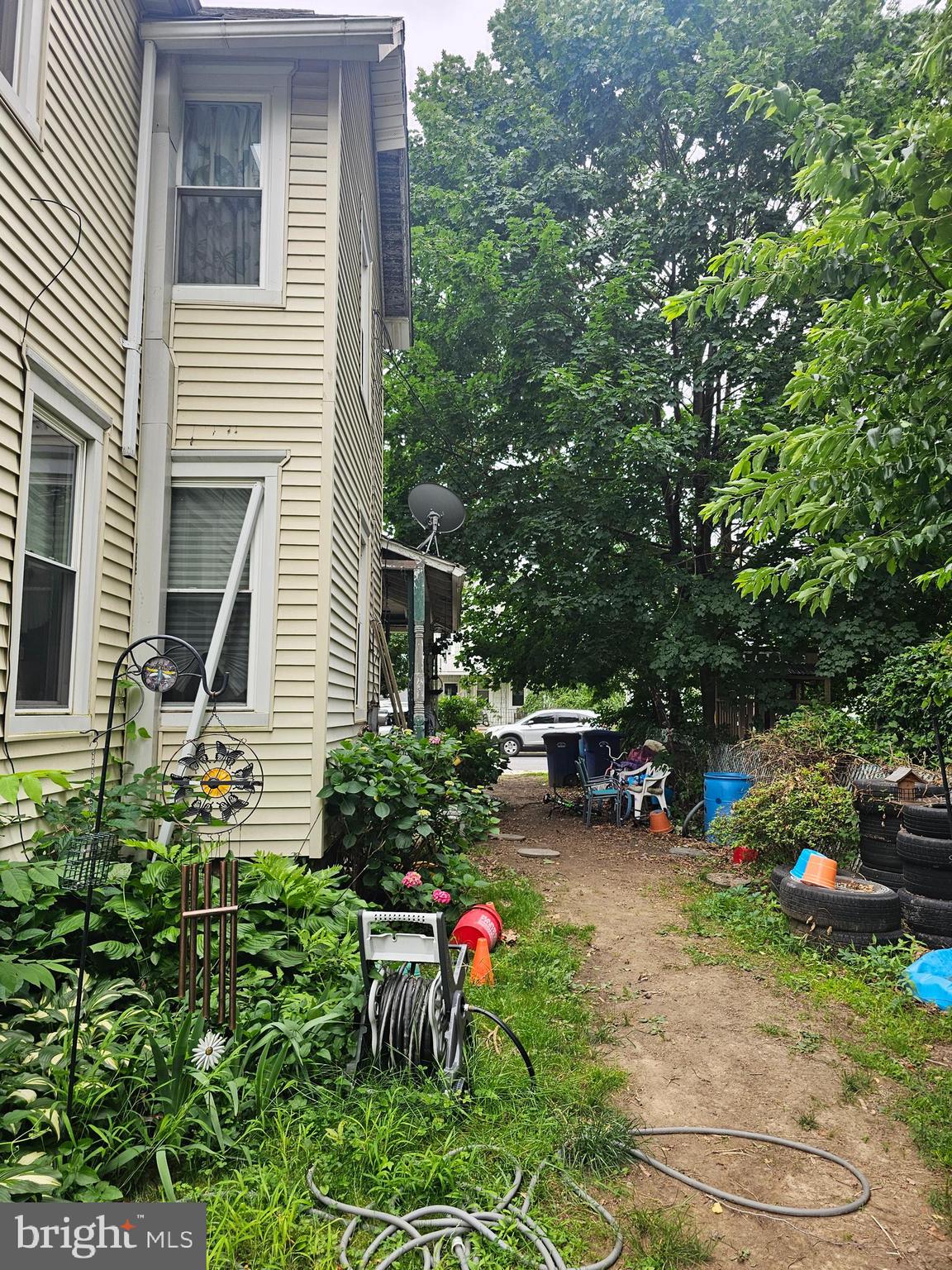 604 SPRUCE STREET