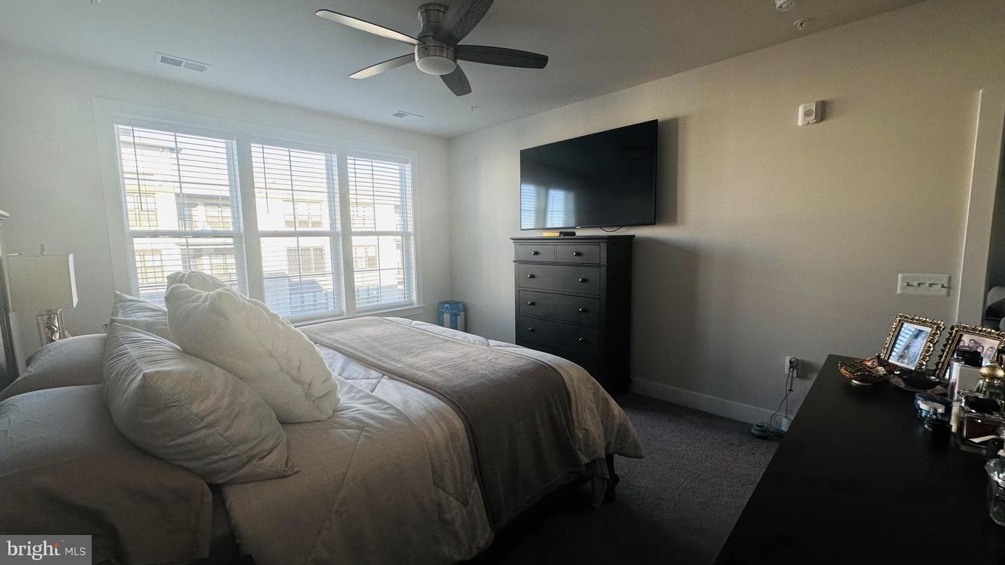 METROPARK AT ARROWBROOK - Residential