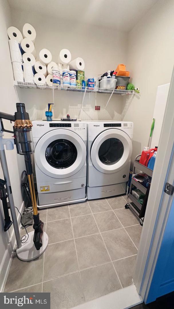 METROPARK AT ARROWBROOK - Residential