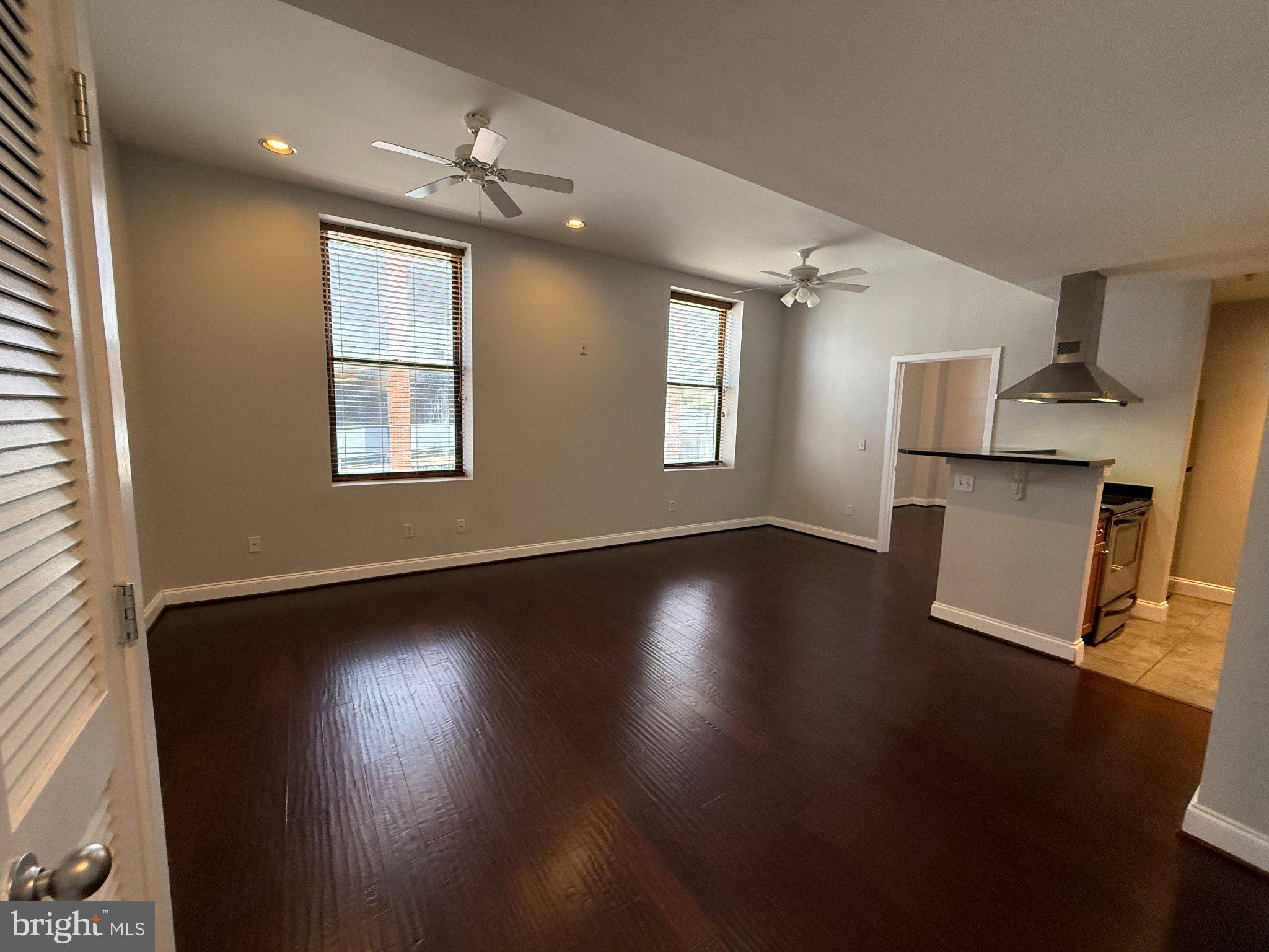 1211 LIGHT STREET 209