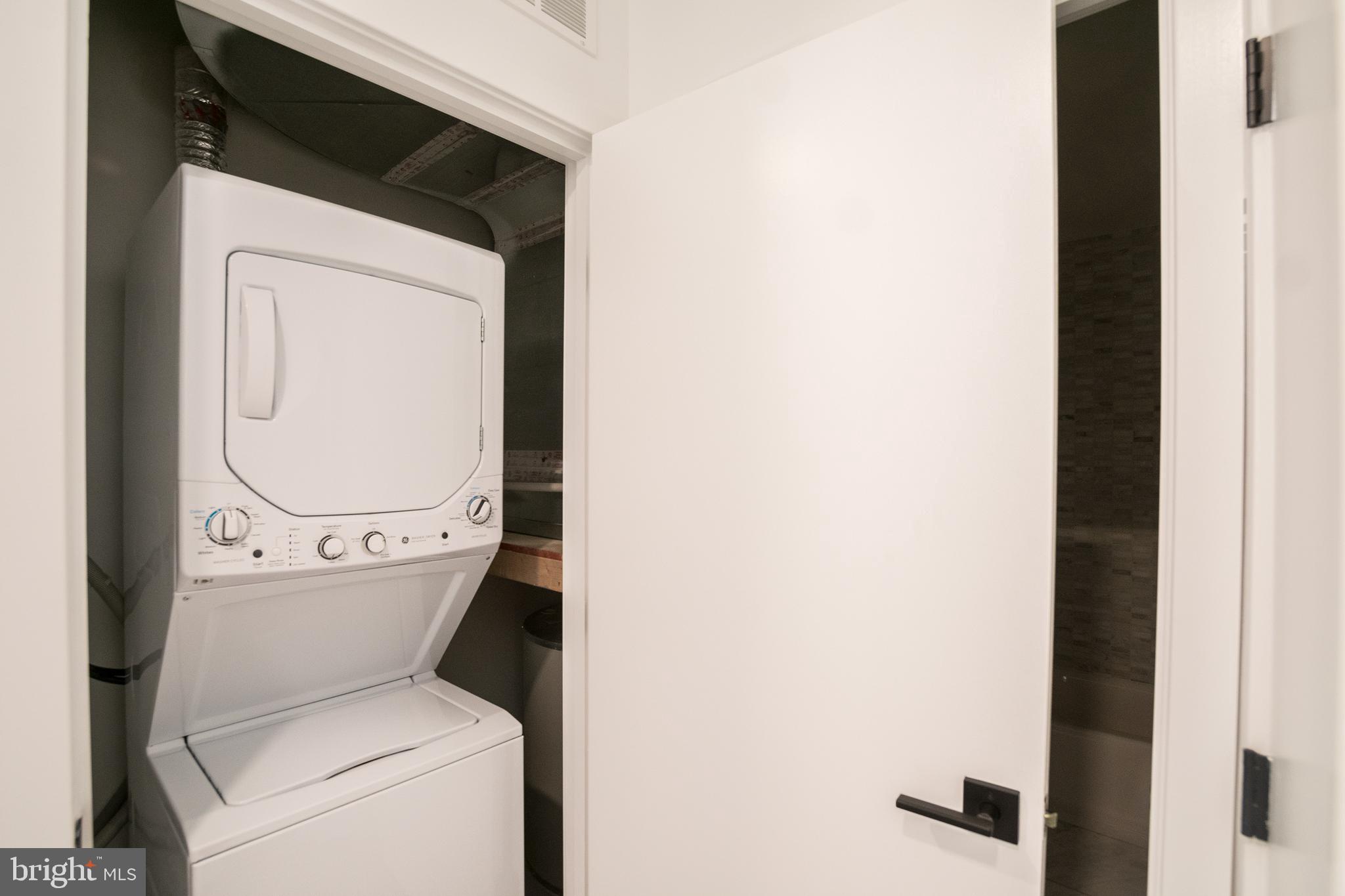 POINT BREEZE - Residential Lease