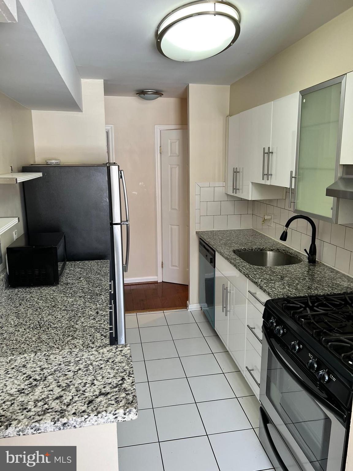 3334 WOODBURN VILLAGE DRIVE 31