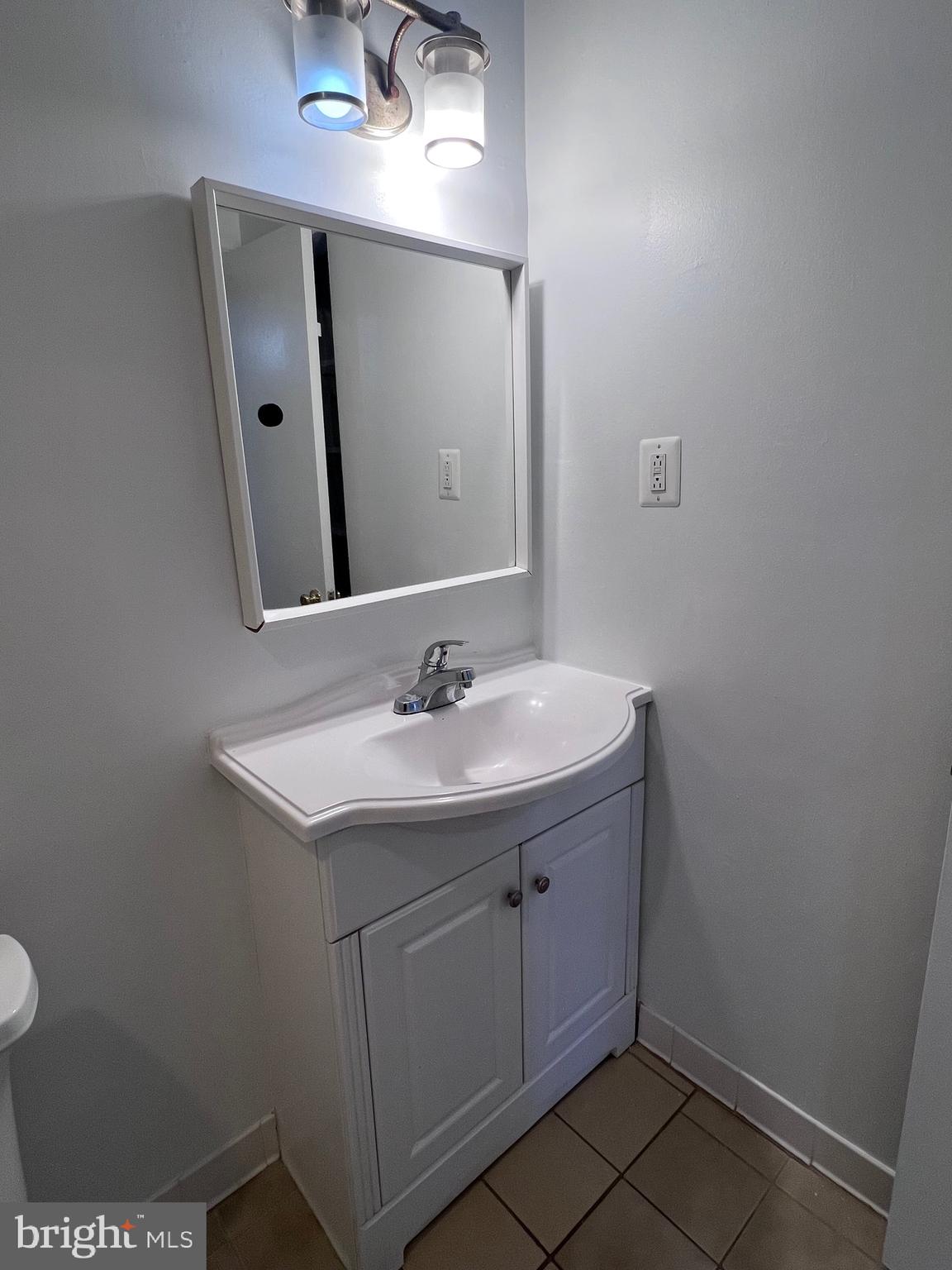 WOODBURN VILLAGE - Residential