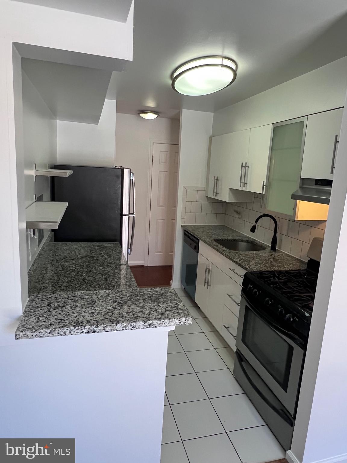 WOODBURN VILLAGE - Residential