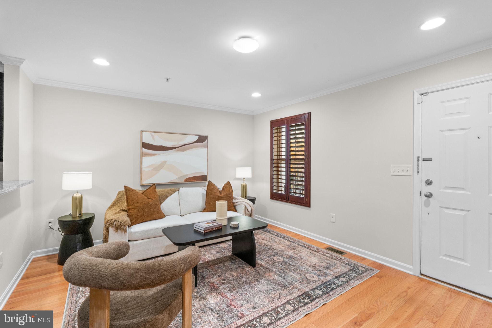 ATHENA SQUARE - Residential