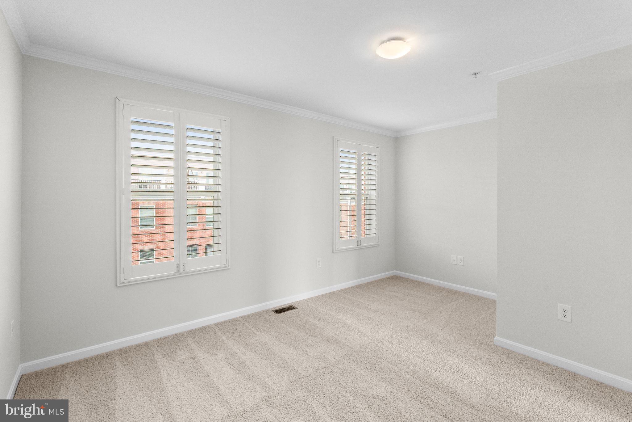 ATHENA SQUARE - Residential