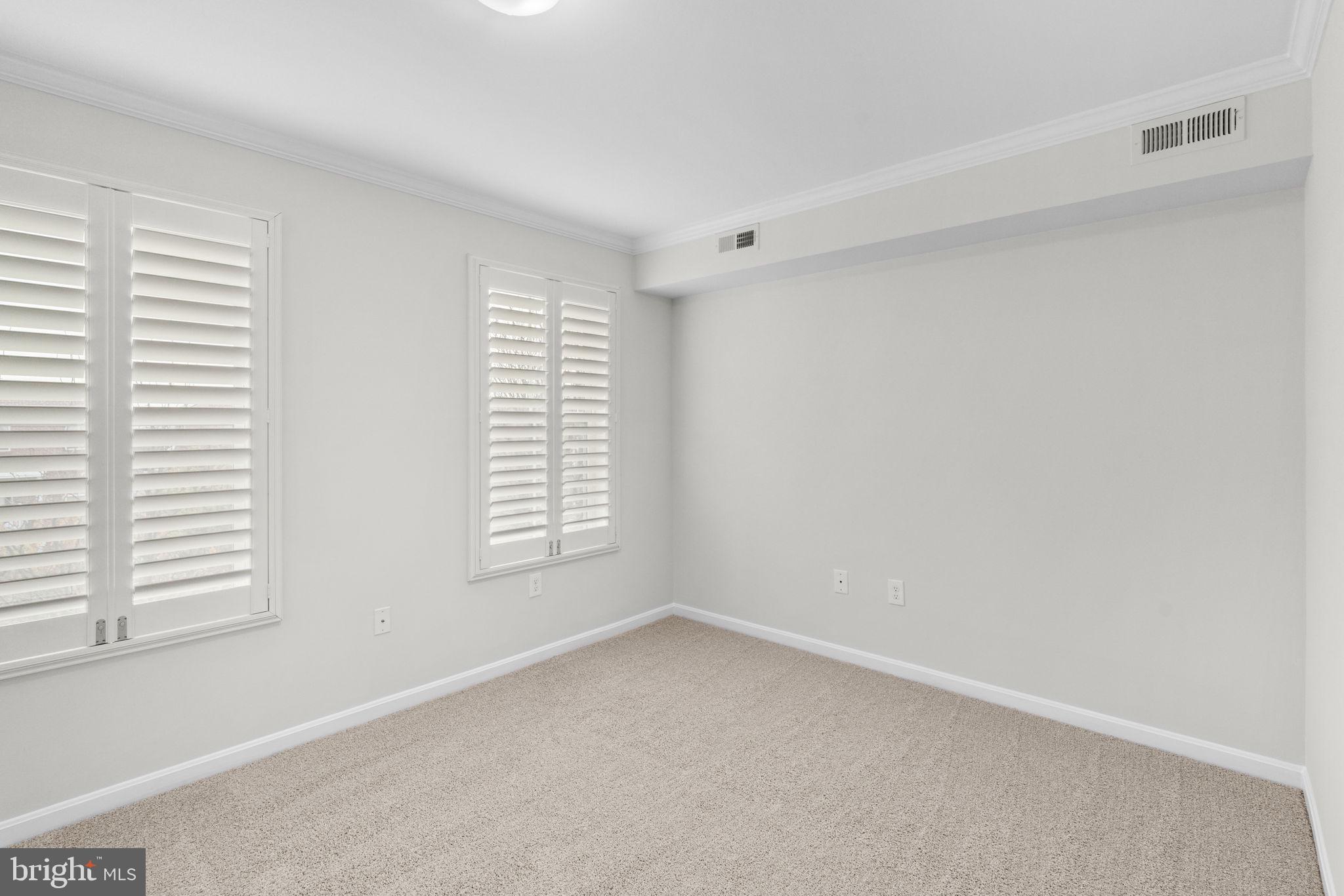 ATHENA SQUARE - Residential