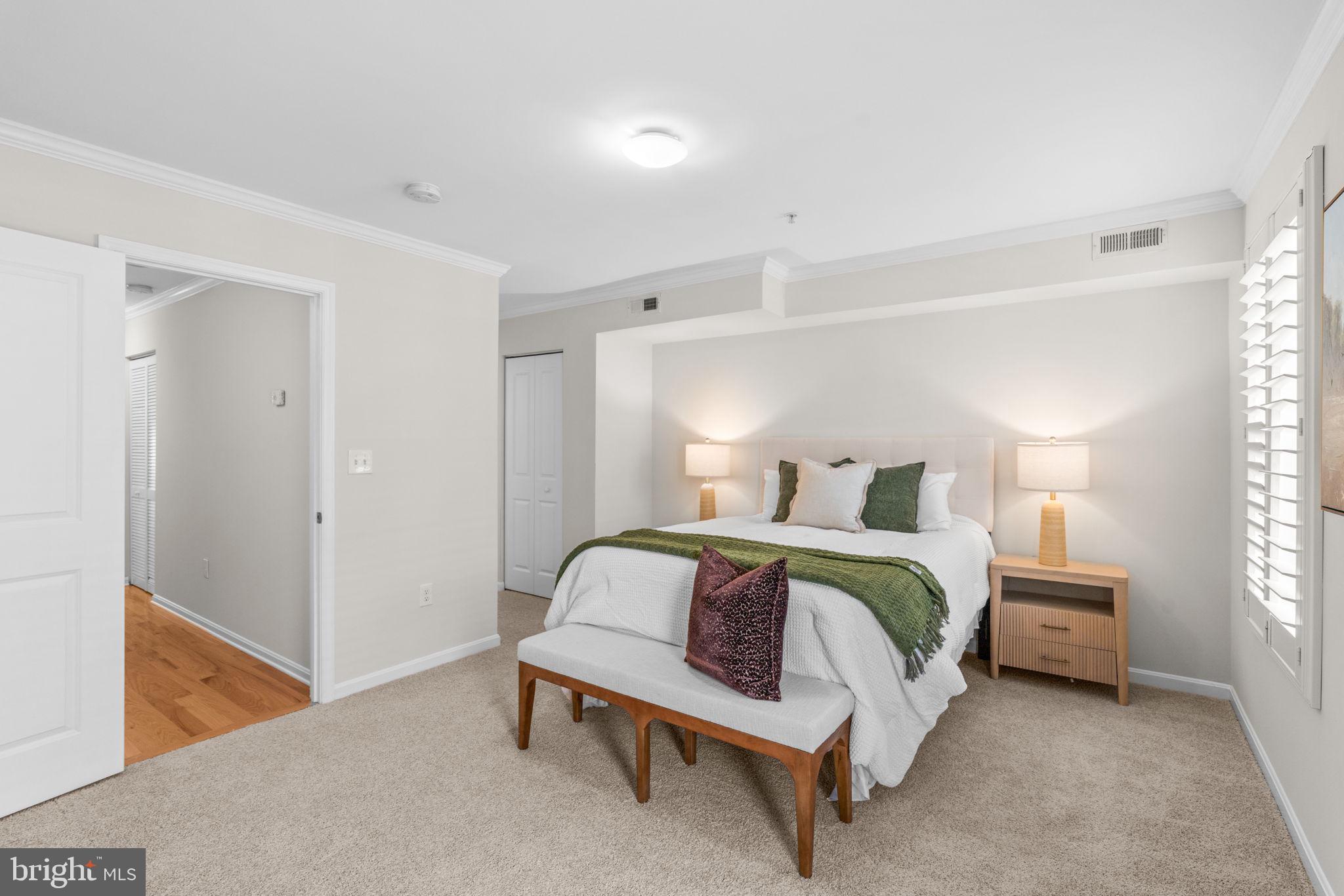 ATHENA SQUARE - Residential