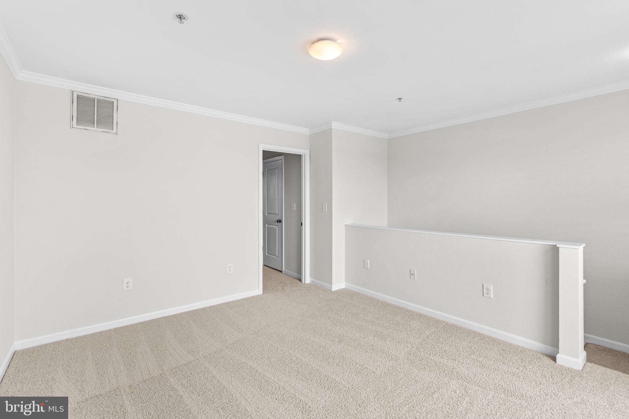 ATHENA SQUARE - Residential