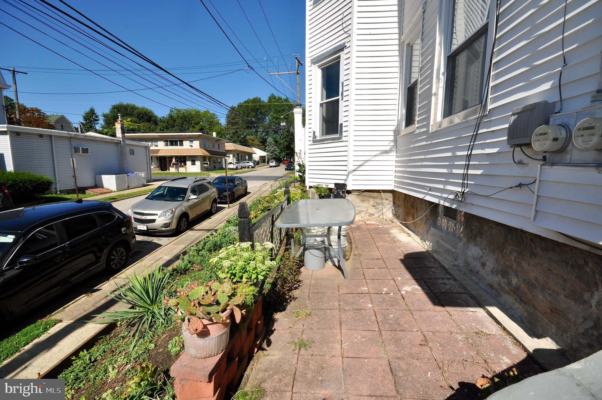 CHELTENHAM VIL - Residential Lease